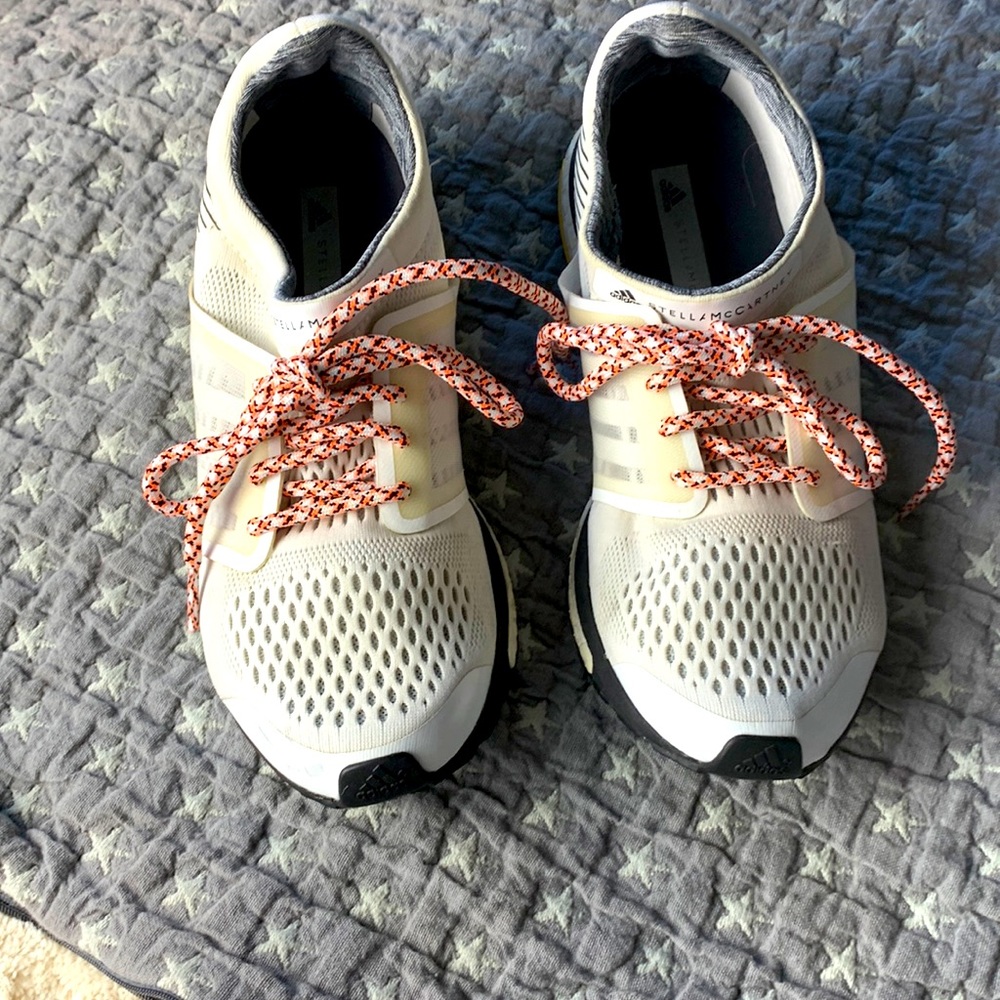 Adidas by Stella McCartney beige/white shoes with orange laces